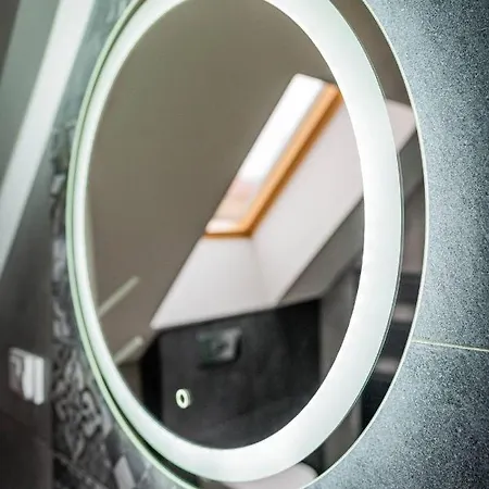 Ustronne Lisciasta *